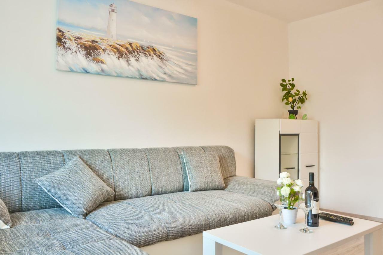 Domo Apartman Zengg Kültér fotó