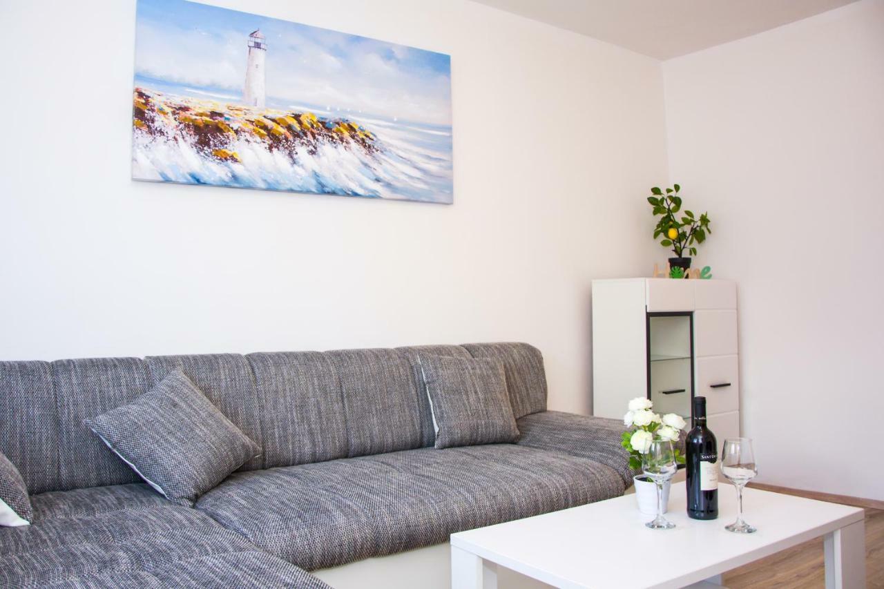 Domo Apartman Zengg Kültér fotó